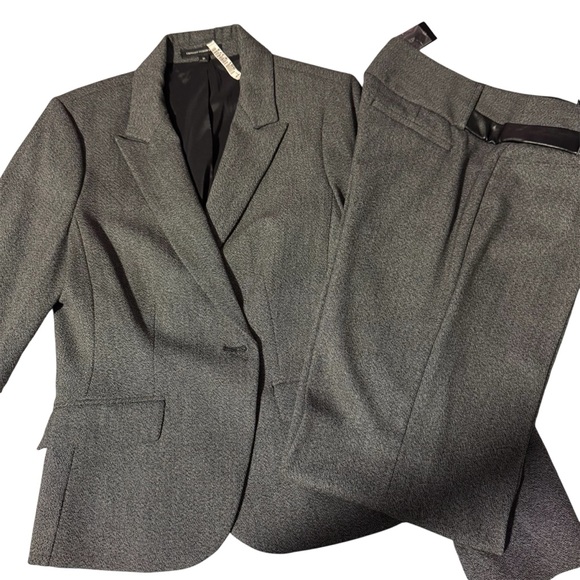 Express Charcoal Gray Suit | Excellent Used Condition - Picture 1 of 9